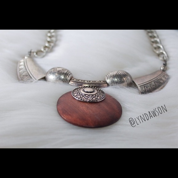 Tribal Statement Necklace - Picture 3 of 3